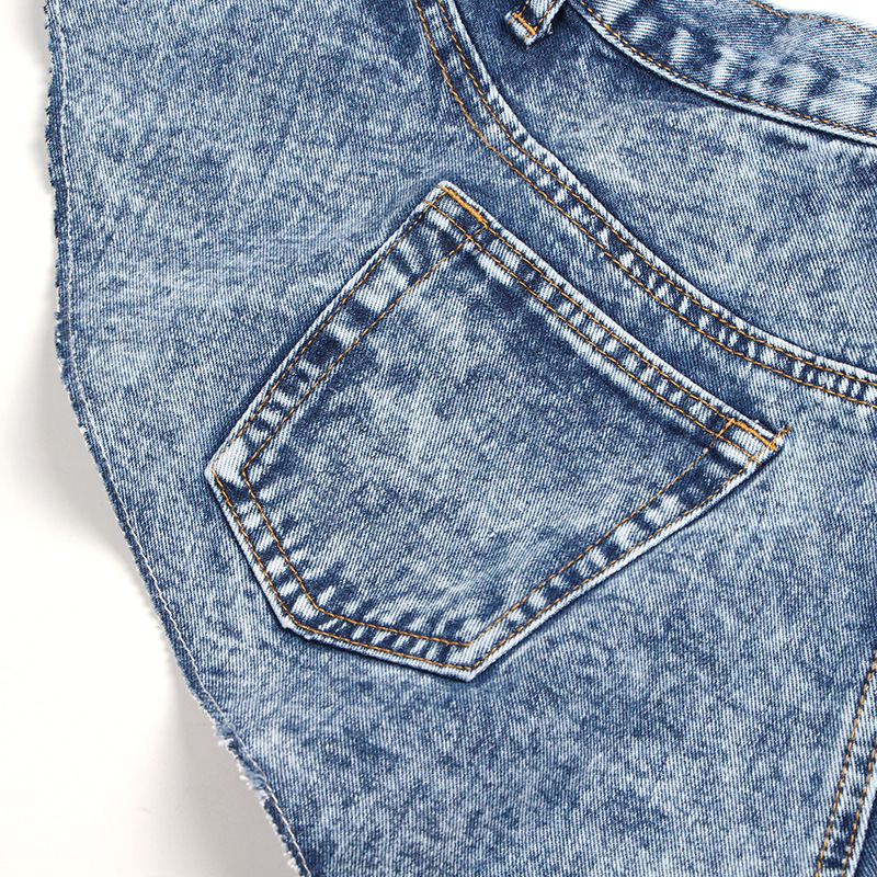 Flvsun-Women's Casual Mid-Rise Flared Denim Shorts - Loose Fit Button Closure, Water-Washed Denim Texture